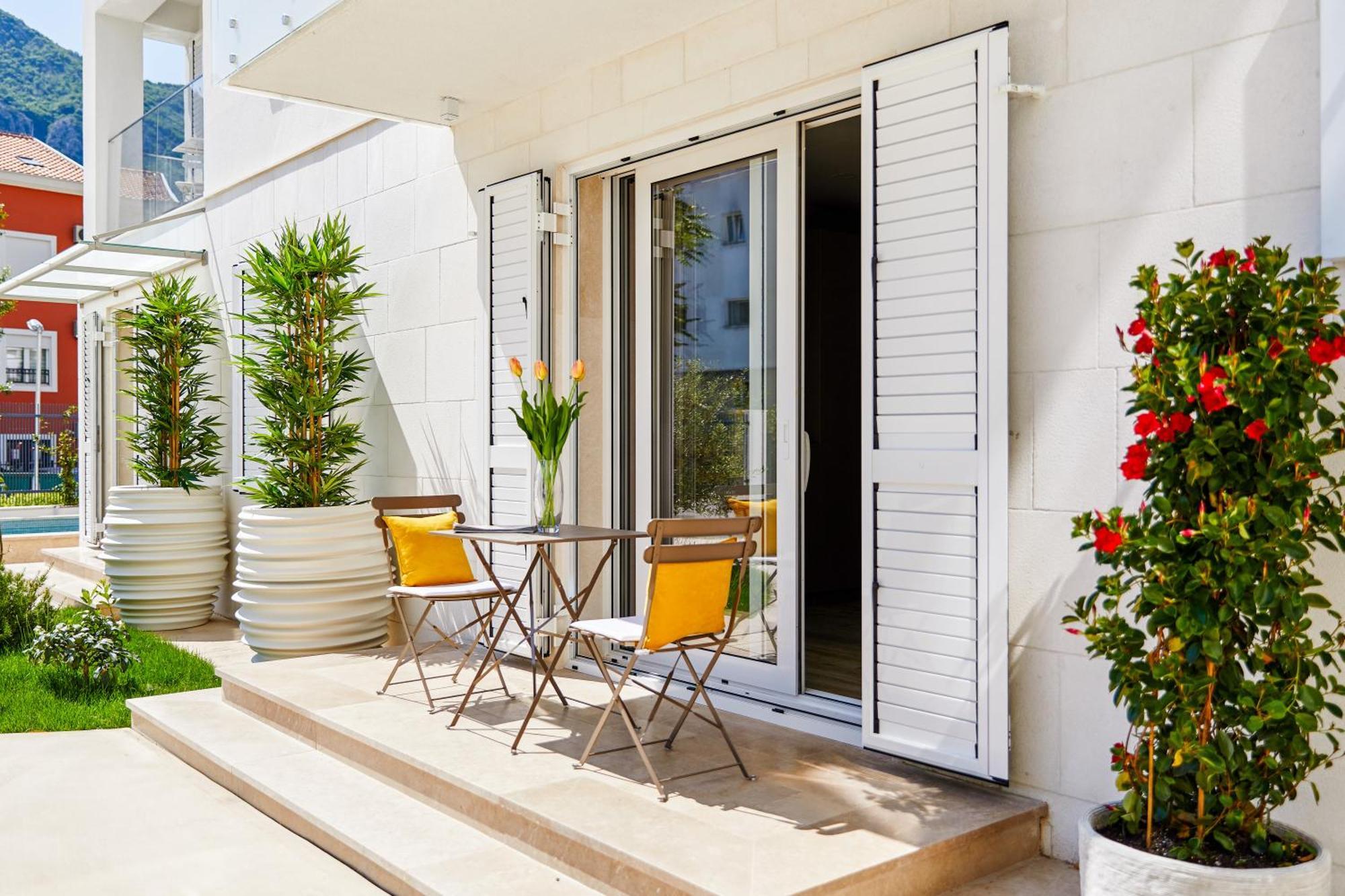 Maison W Kotor Luaran gambar