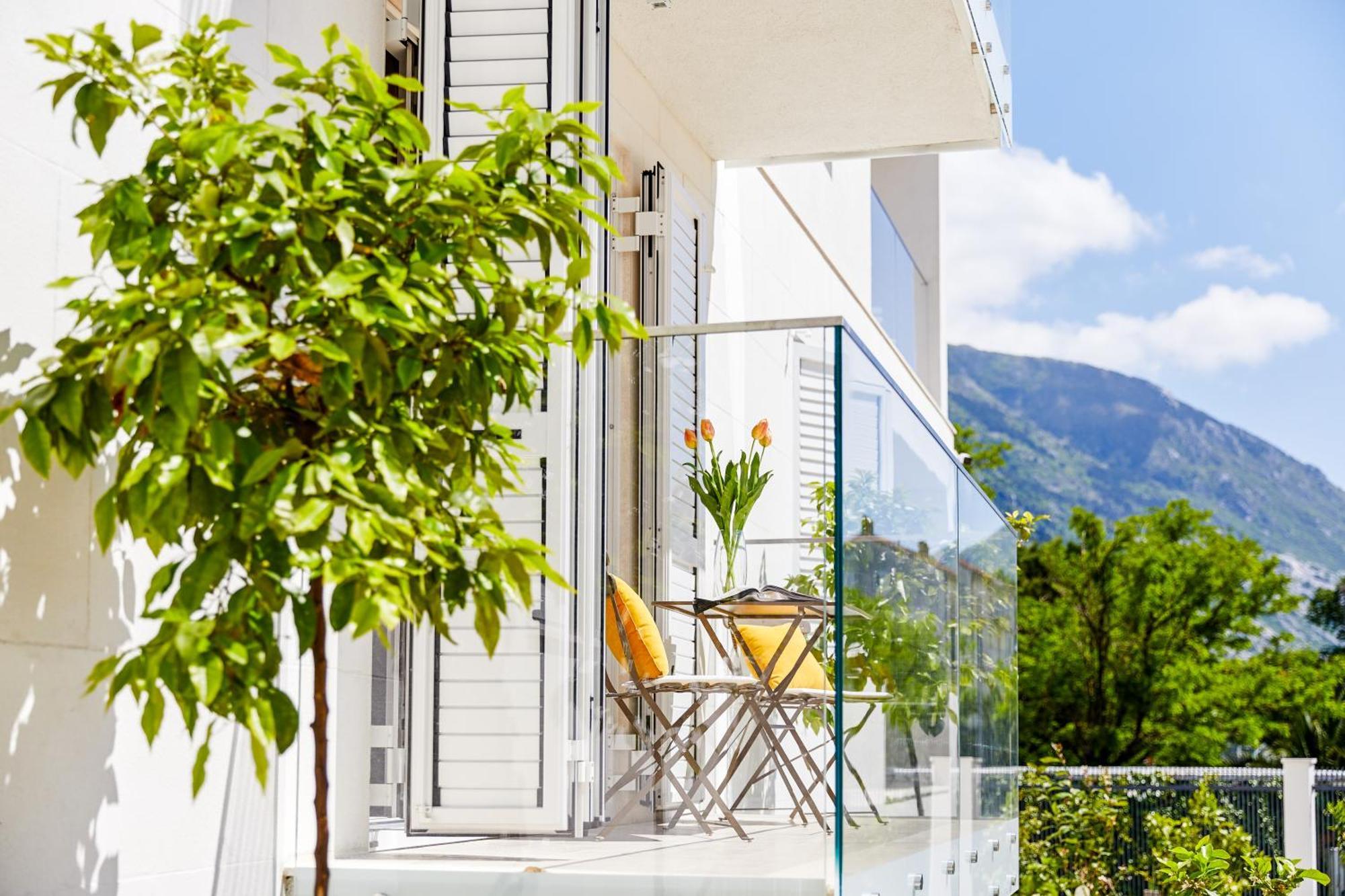 Maison W Kotor Luaran gambar