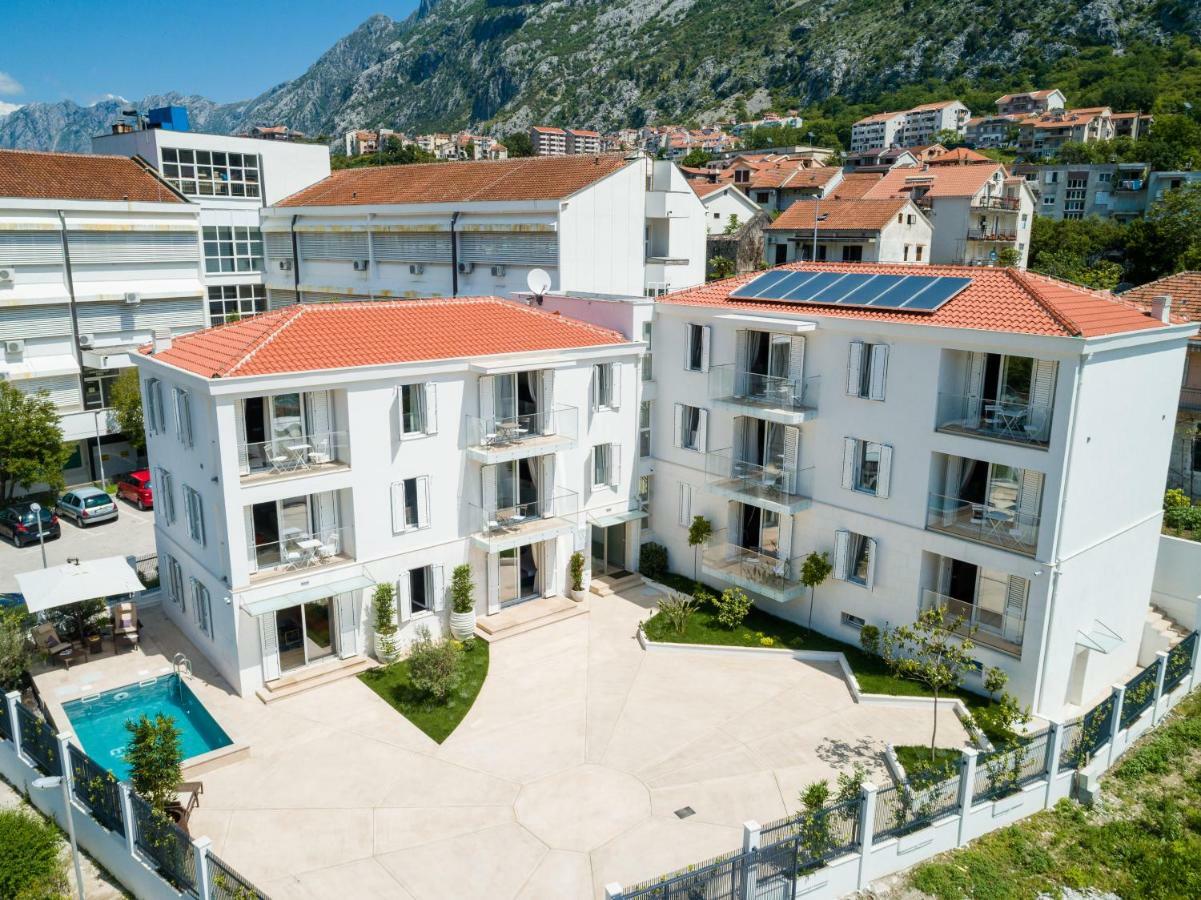Maison W Kotor Luaran gambar